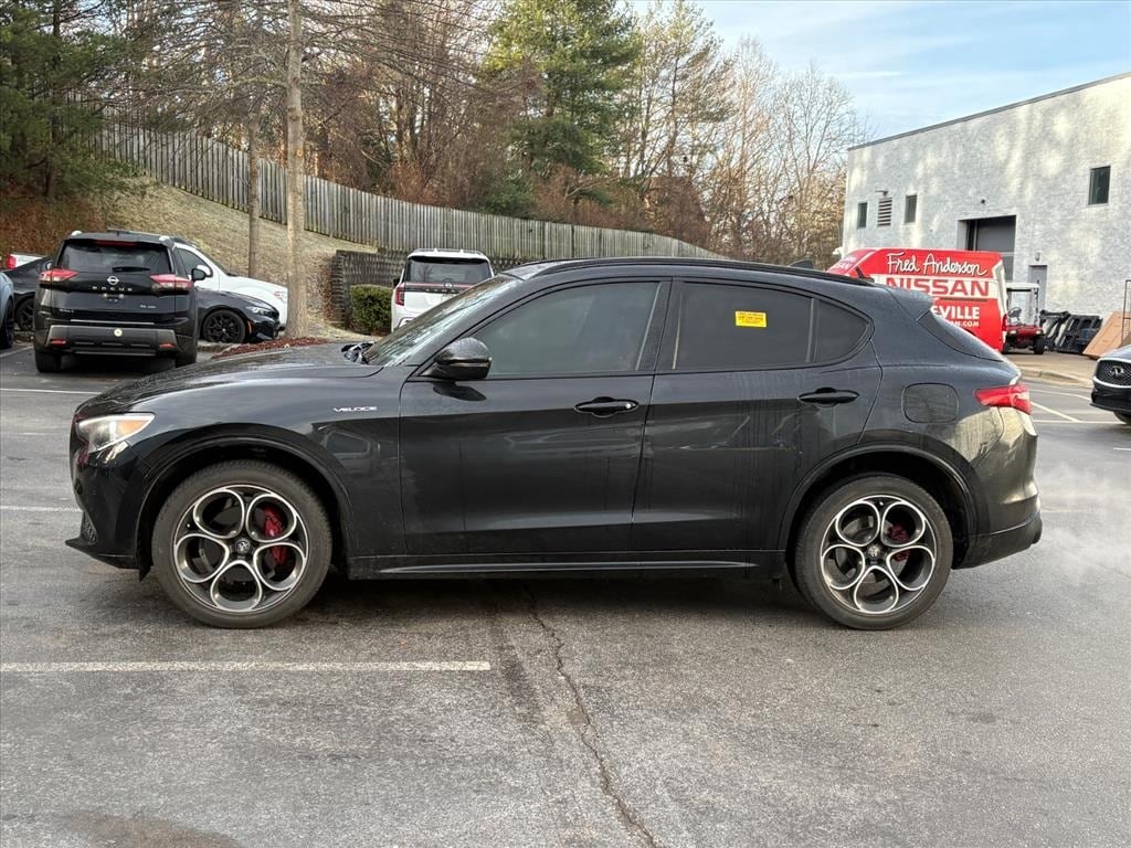 Used 2022 Alfa Romeo Stelvio Veloce SUV