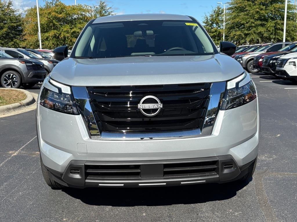 New 2025 Nissan Pathfinder S SUV