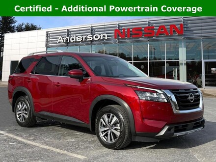 2025 Nissan Pathfinder SL SUV