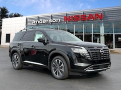 2026 Nissan Pathfinder Platinum SUV