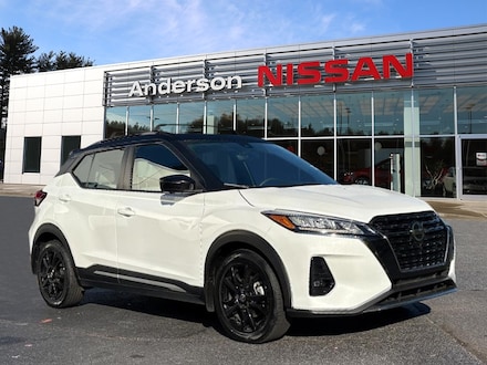 2021 Nissan Kicks SR SUV