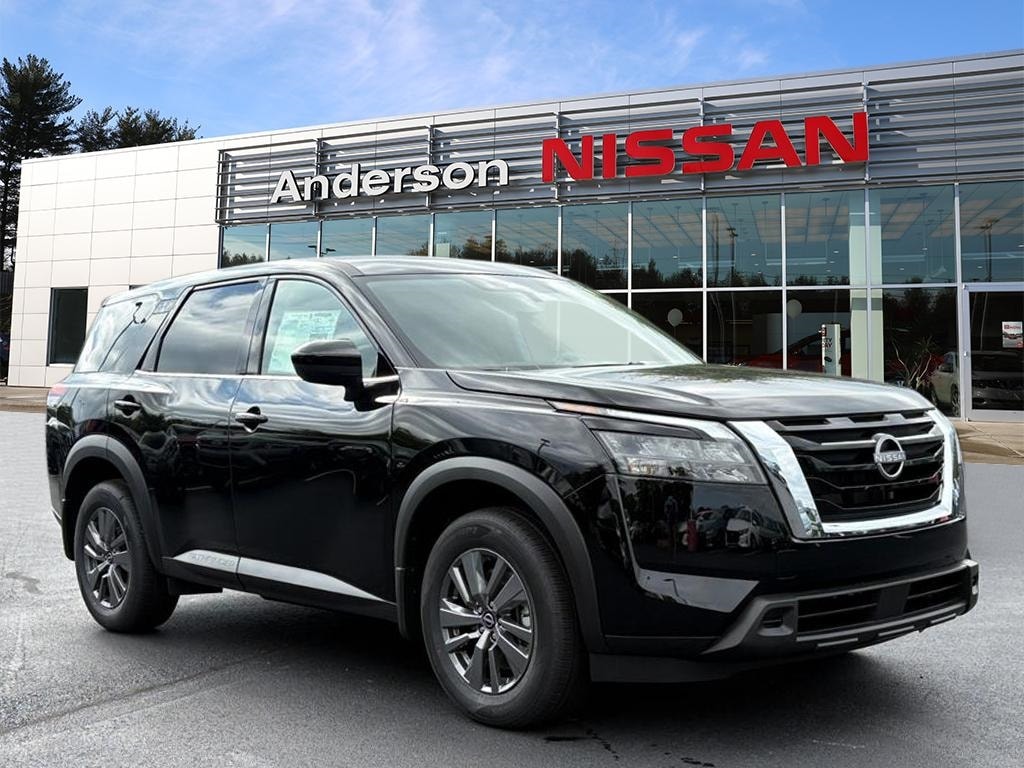 2025 Nissan Pathfinder S's photo