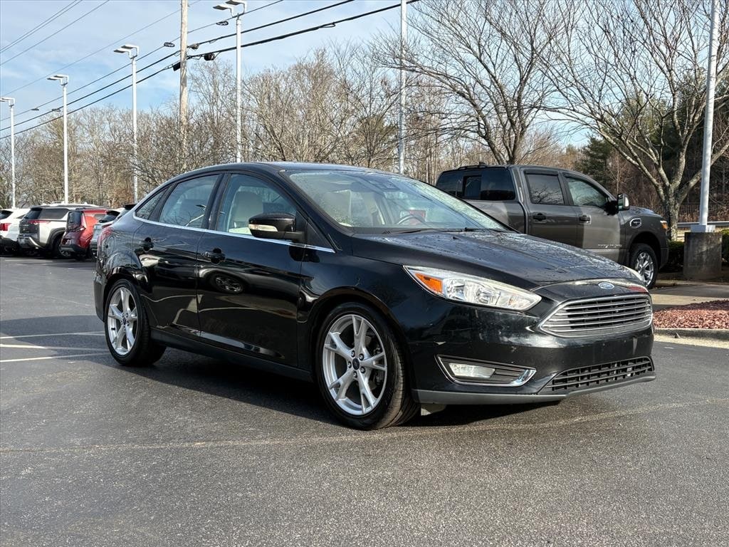 2016 Ford Focus Titanium's photo