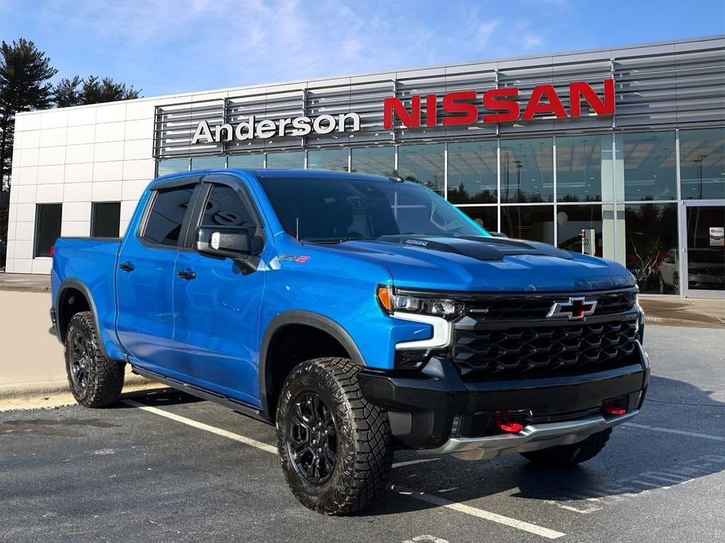 2024 Chevrolet Silverado 1500 ZR2's photo