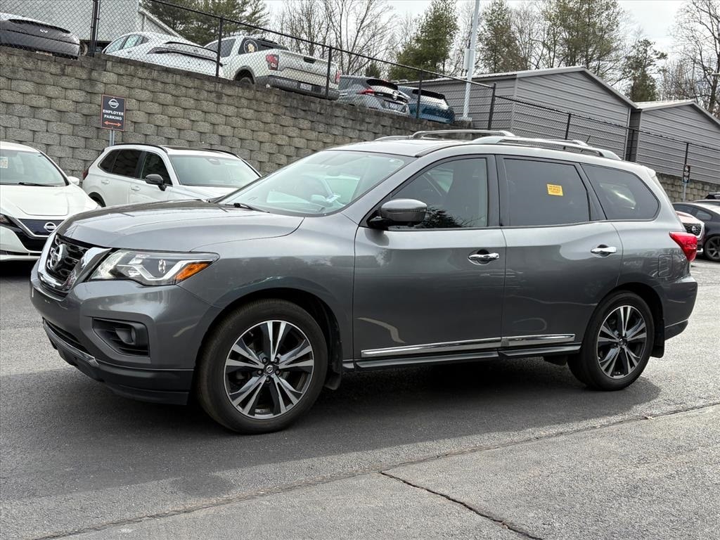 Used 2017 Nissan Pathfinder Platinum SUV