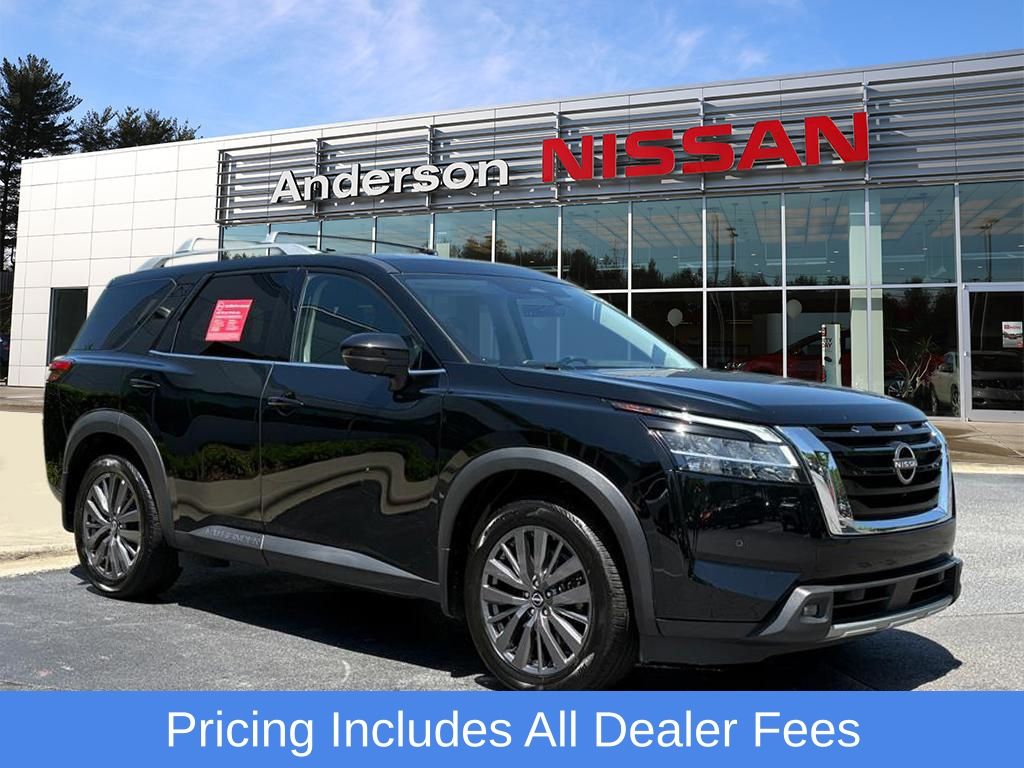 2024 Nissan Pathfinder SL