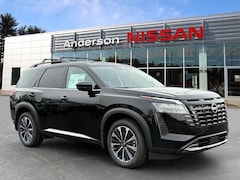 2026 Nissan Pathfinder Platinum SUV