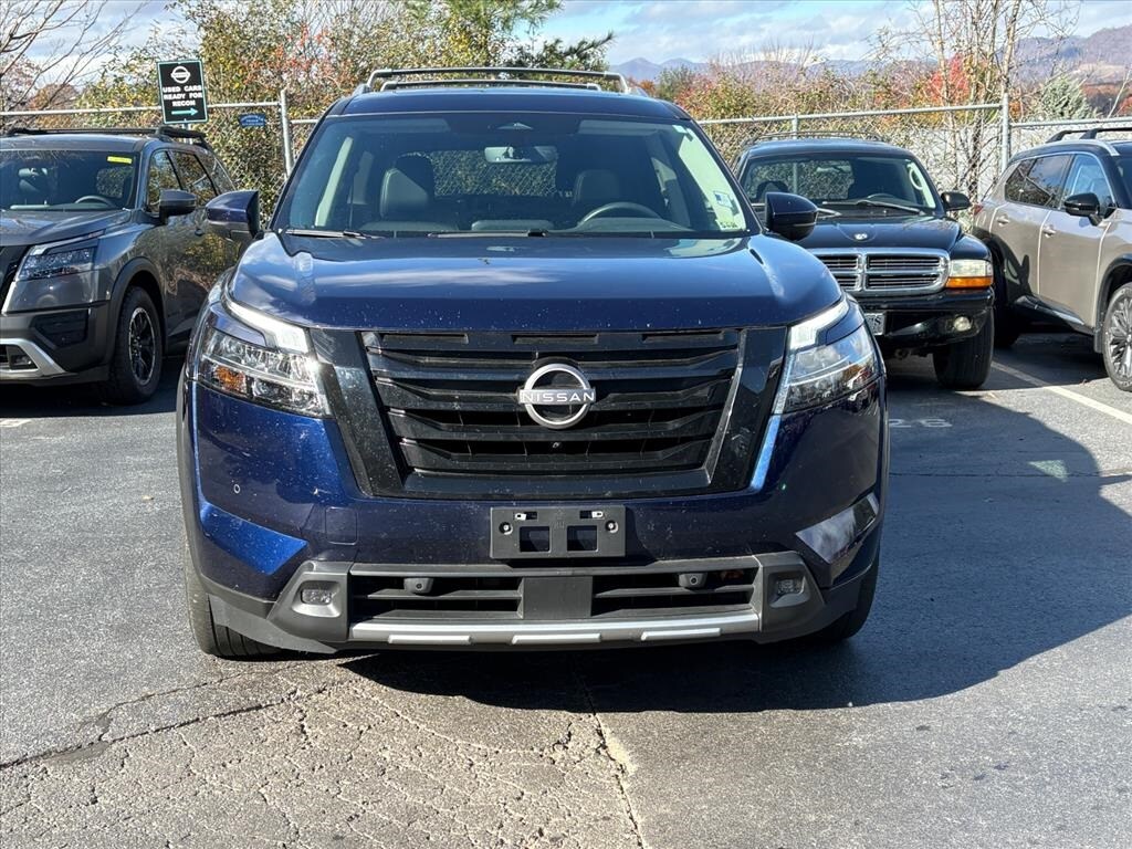 Certified 2024 Nissan Pathfinder SL SUV