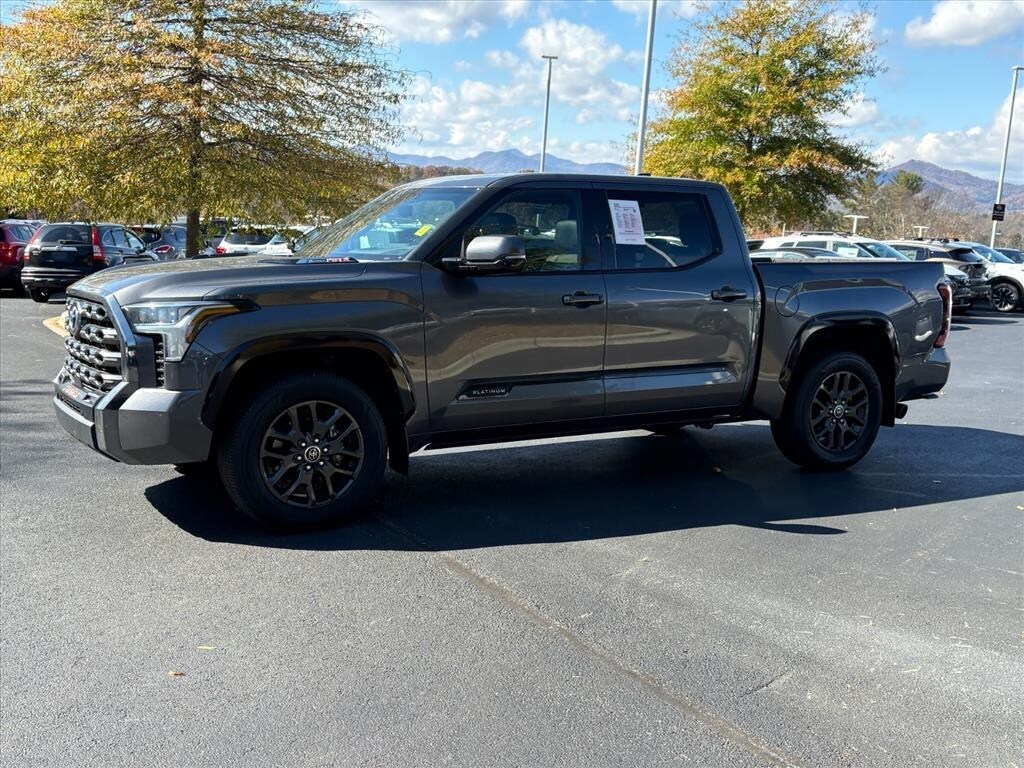 2023 Toyota Tundra Platinum photo 3