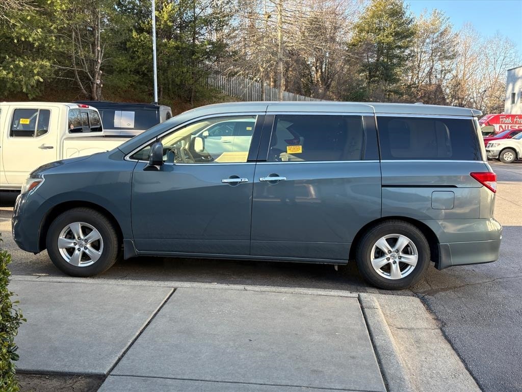 Used 2013 Nissan Quest 3.5 SV Minivan/Van