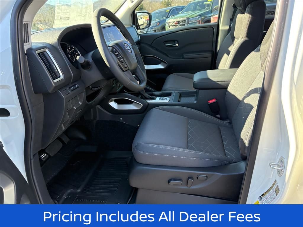 2026 Nissan Frontier SV - Photo 16