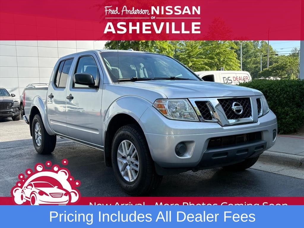 2017 Nissan Frontier 4.0 SV Crew Cab 4X4 AT SWB's photo