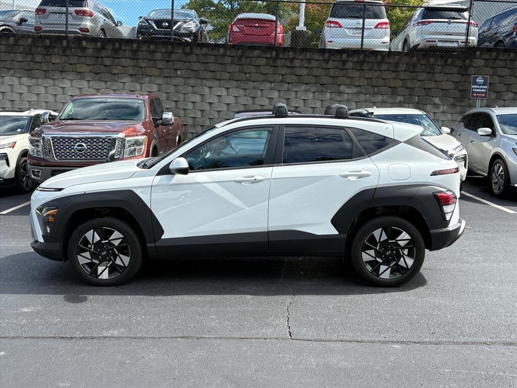 2024 Hyundai Kona SEL photo 3