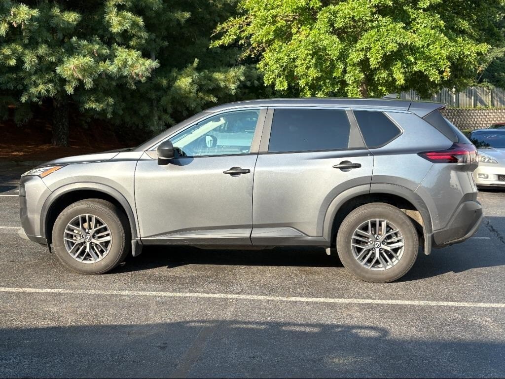2023 Nissan Rogue S photo 3