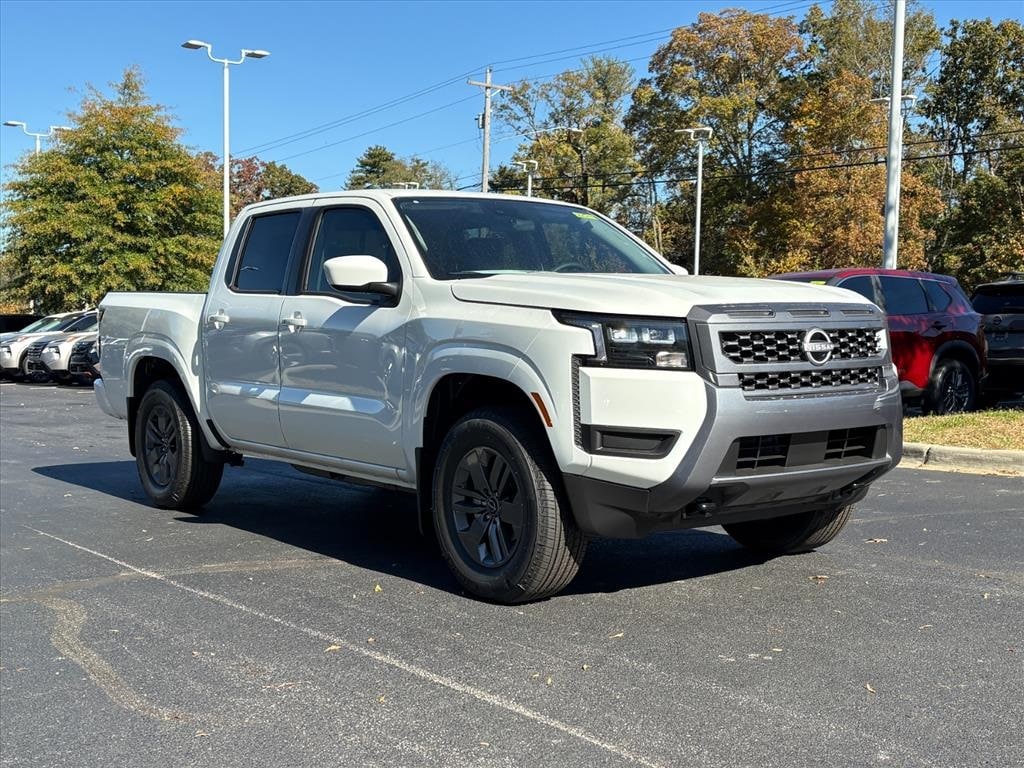 2026 Nissan Frontier SV's photo
