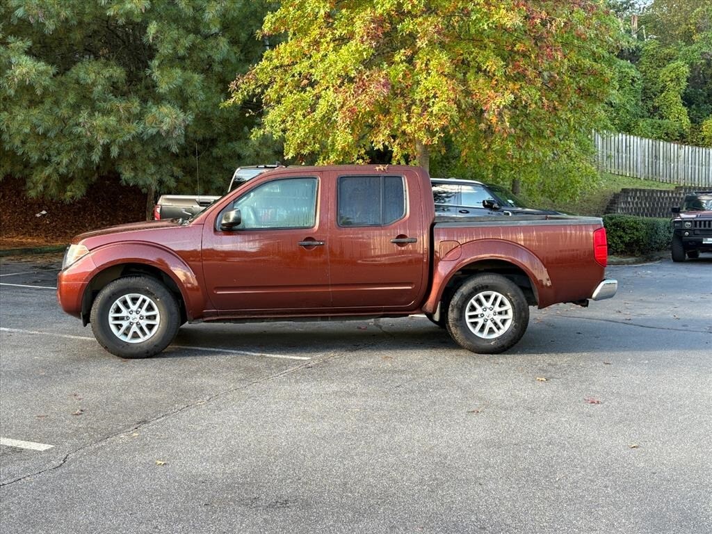 2017 Nissan Frontier SV photo 3