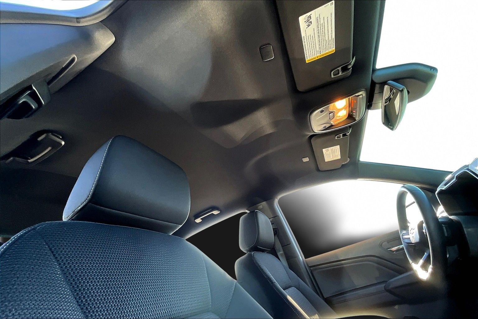 2023 Chevrolet Colorado LT - Photo 27