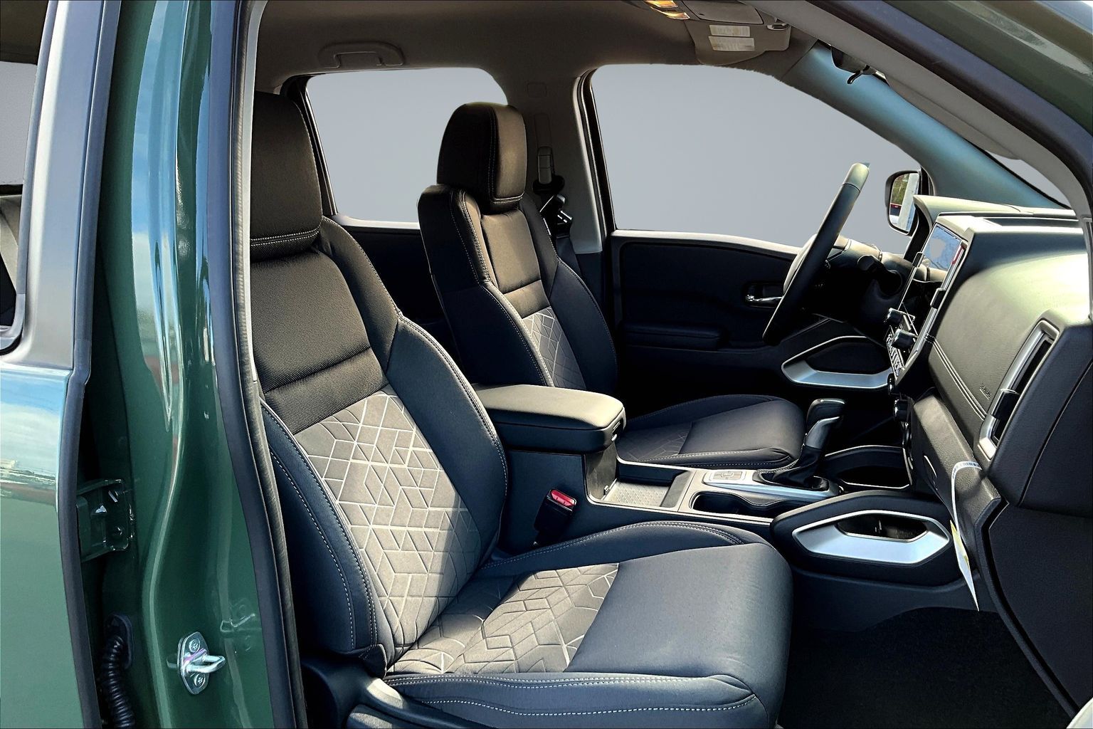 2026 Nissan Frontier SV - Photo 10