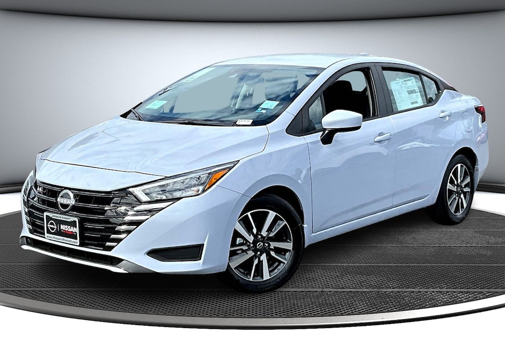 New 2025 Nissan Versa 1.6 SV Sedan