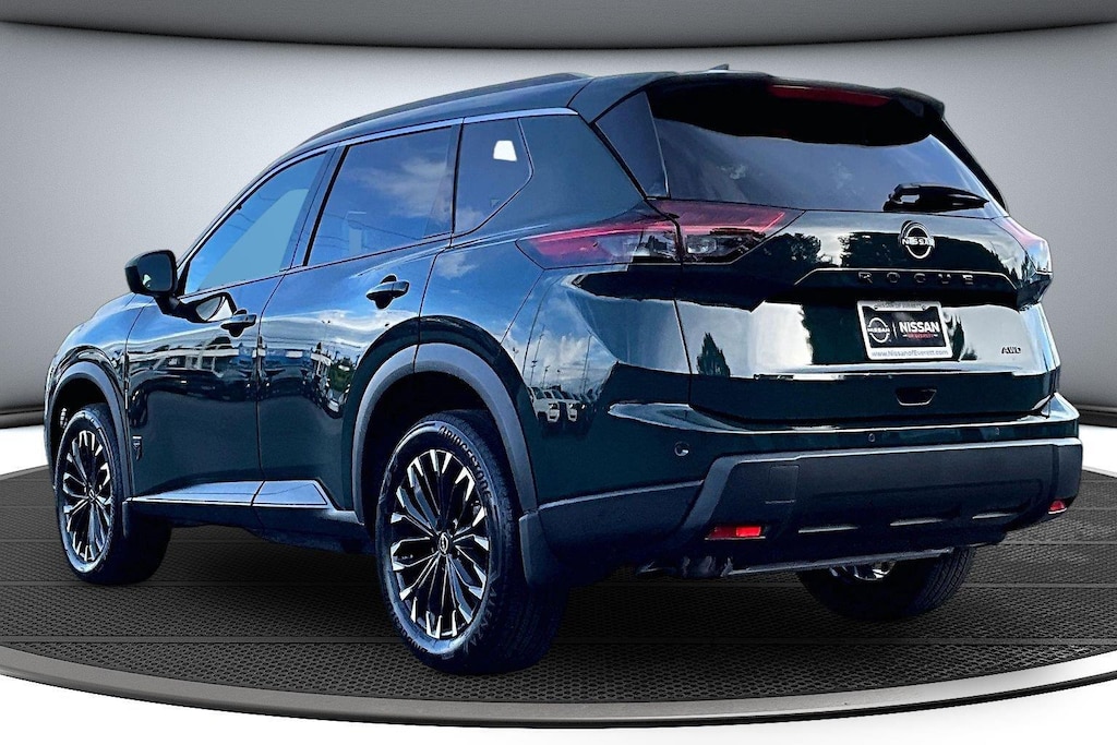 New 2026 Nissan Rogue AWD SV DRK Armor