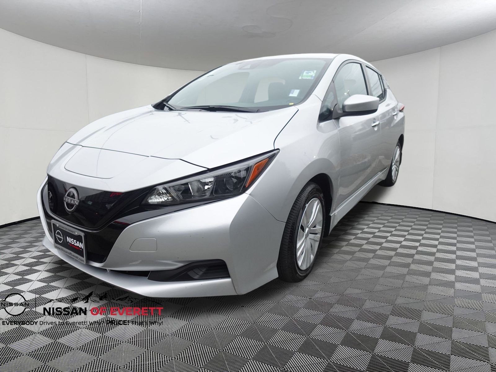 Used 2024 Nissan LEAF S with VIN 1N4AZ1BV2RC556711 for sale in Everett, WA