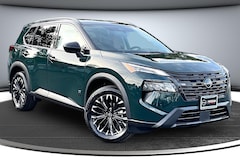 2026 Nissan Rogue AWD SV DRK Armor