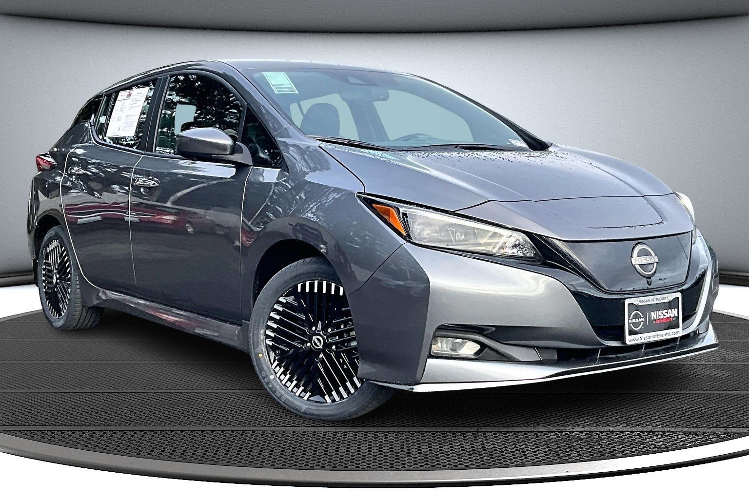 2023 Nissan Leaf SV Plus's photo