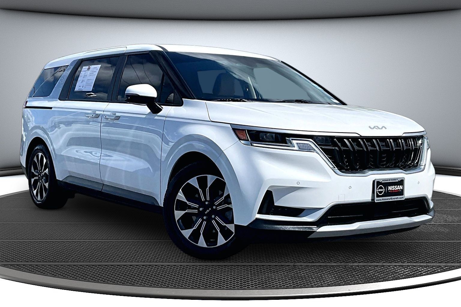 2022 Kia Sedona EX's photo