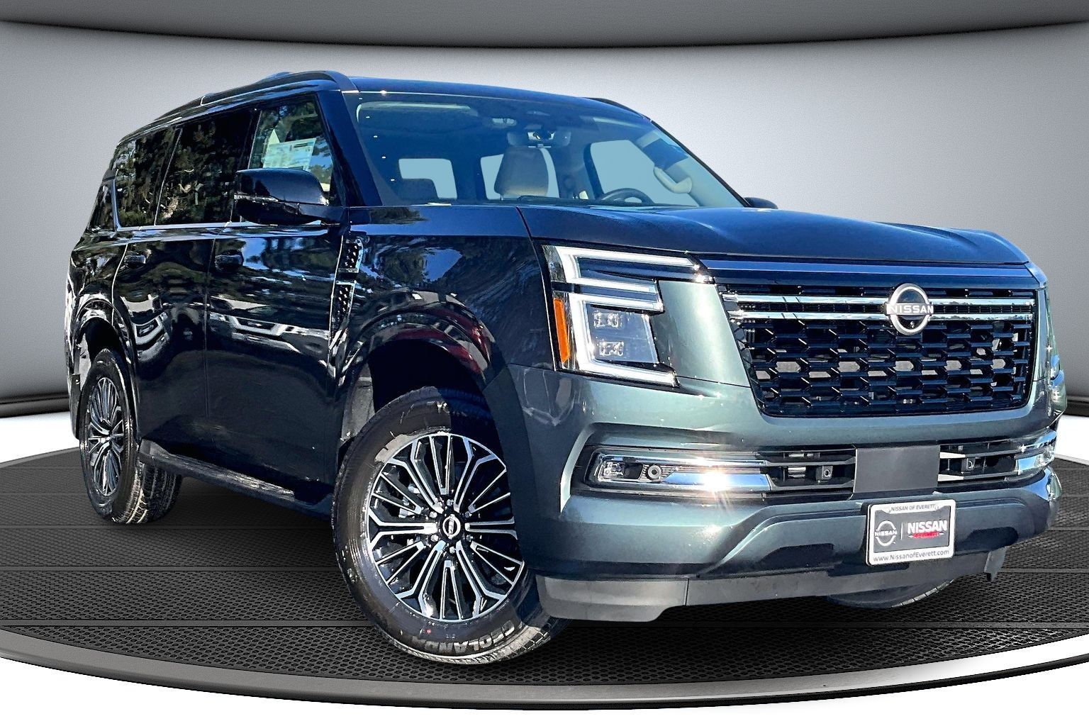 2026 Nissan Armada Platinum's photo