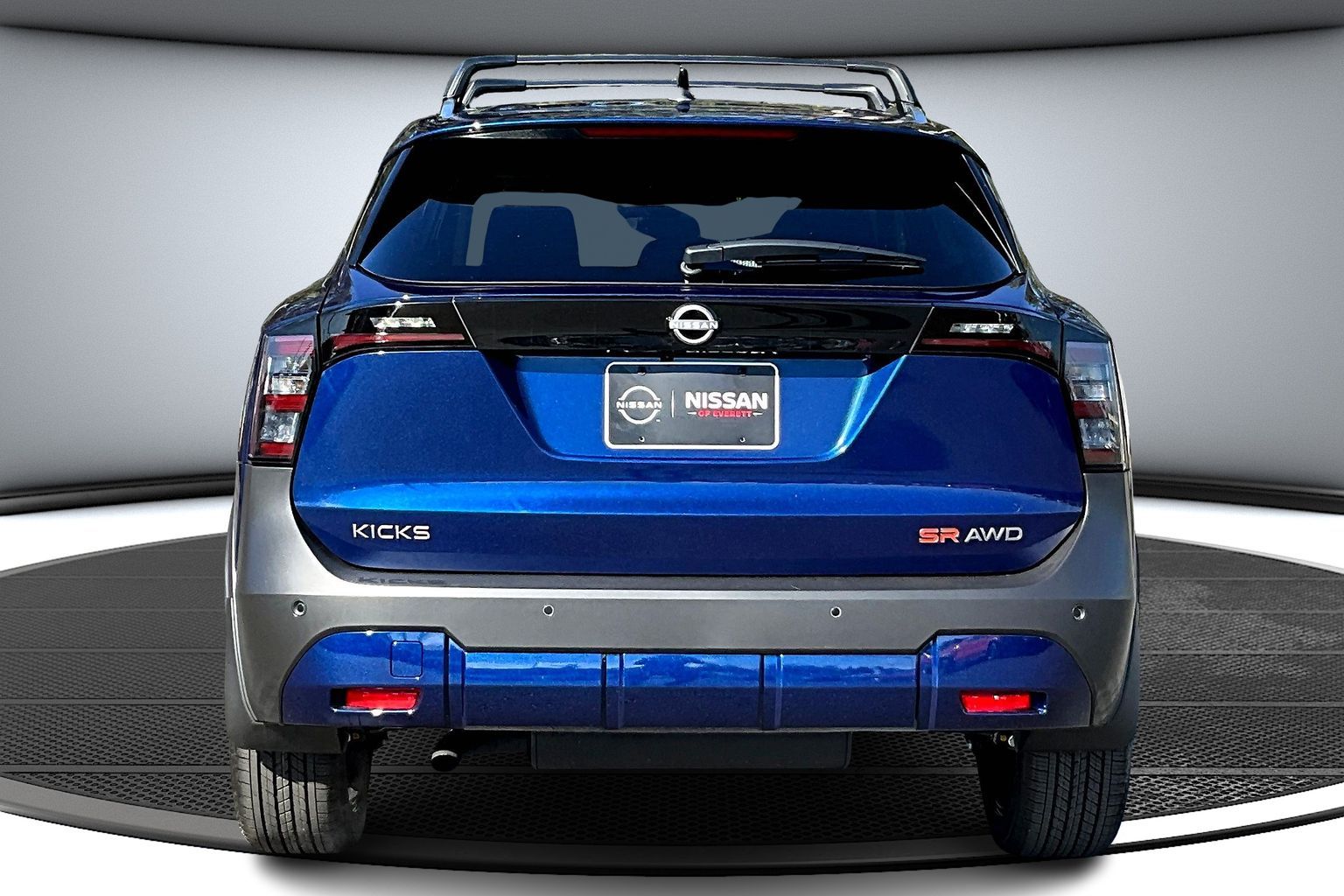 2026 Nissan Kicks SR photo 3