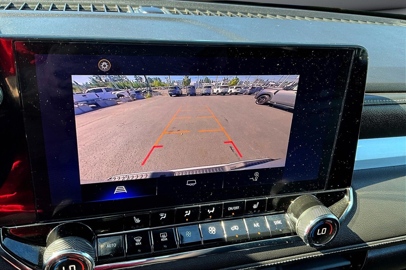 2023 Chevrolet Colorado LT - Photo 14