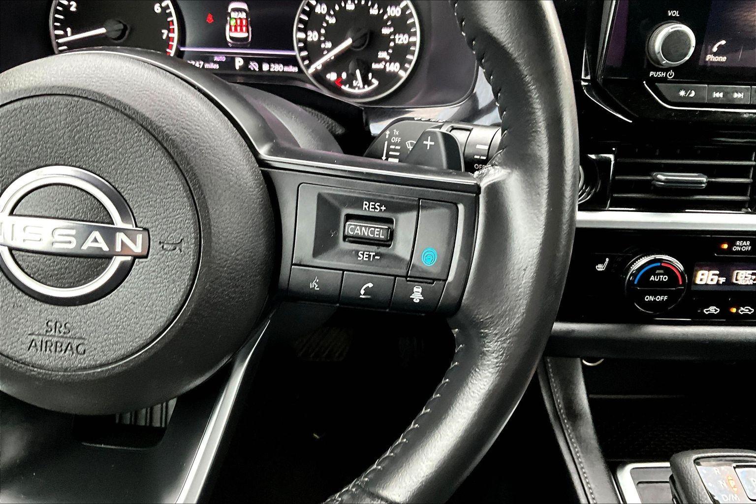 2024 Nissan Pathfinder SV - Photo 11