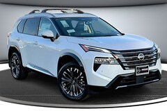 2026 Nissan Rogue Platinum SUV