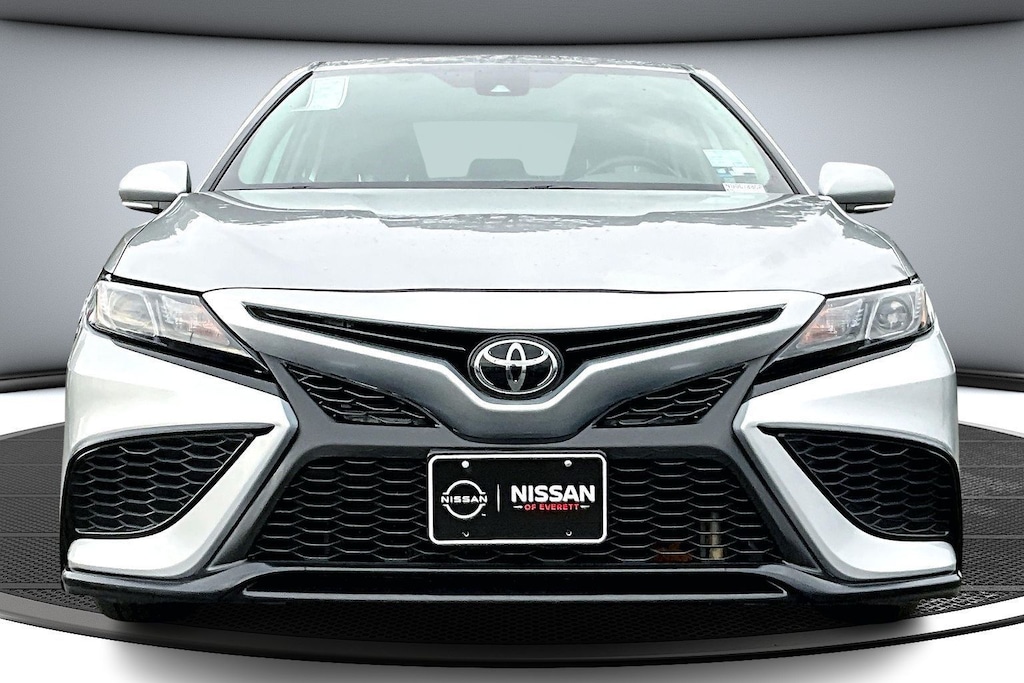 Used 2022 Toyota Camry SE Sedan