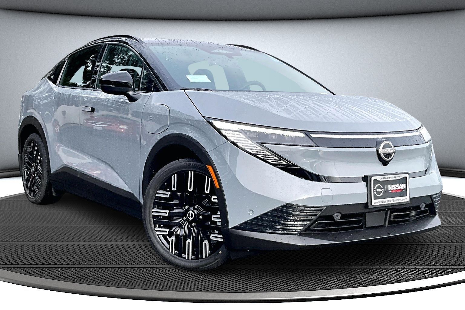 2026 Nissan LEAF Platinum+'s photo