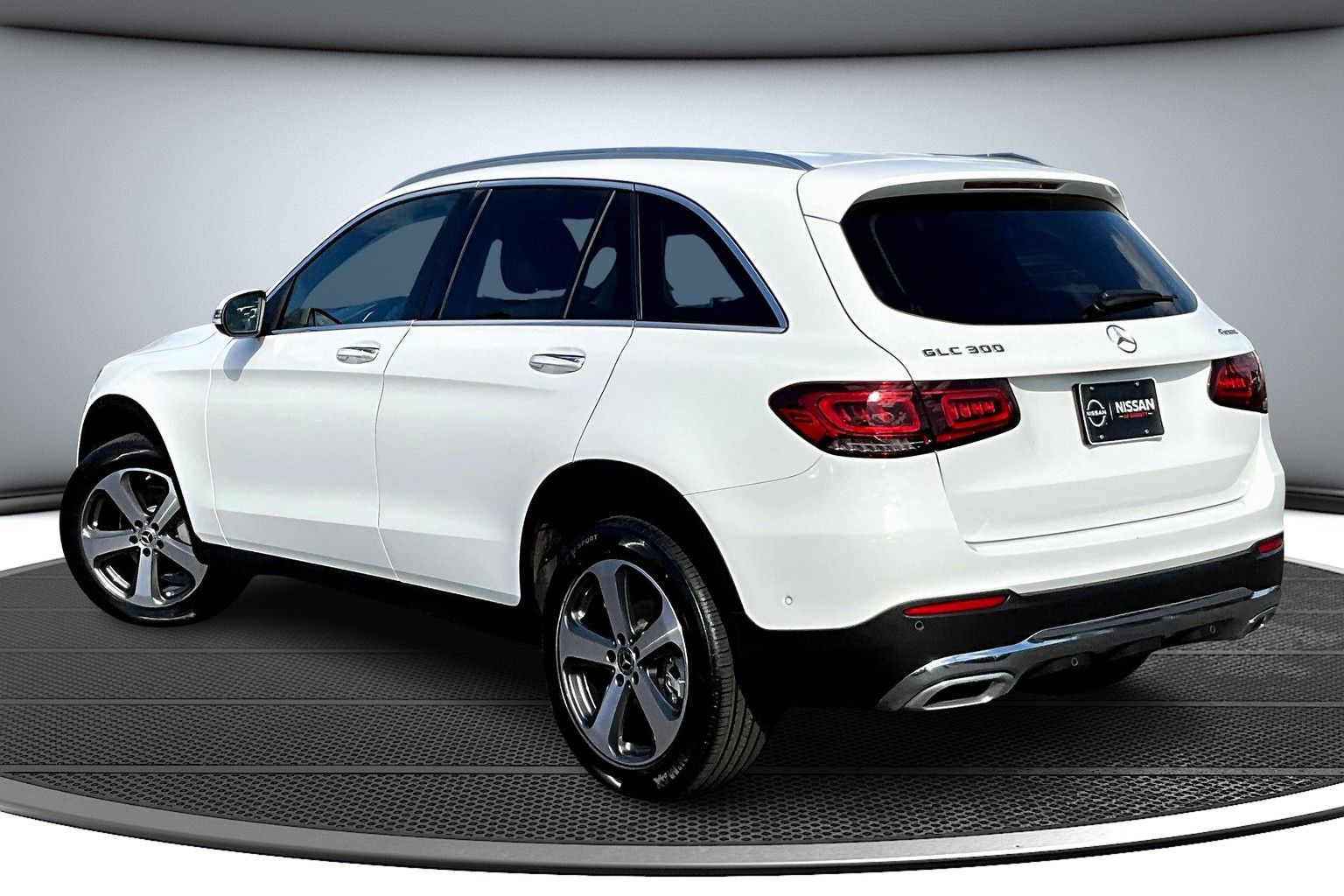 2022 Mercedes Benz GLC 300 4MATIC photo 4