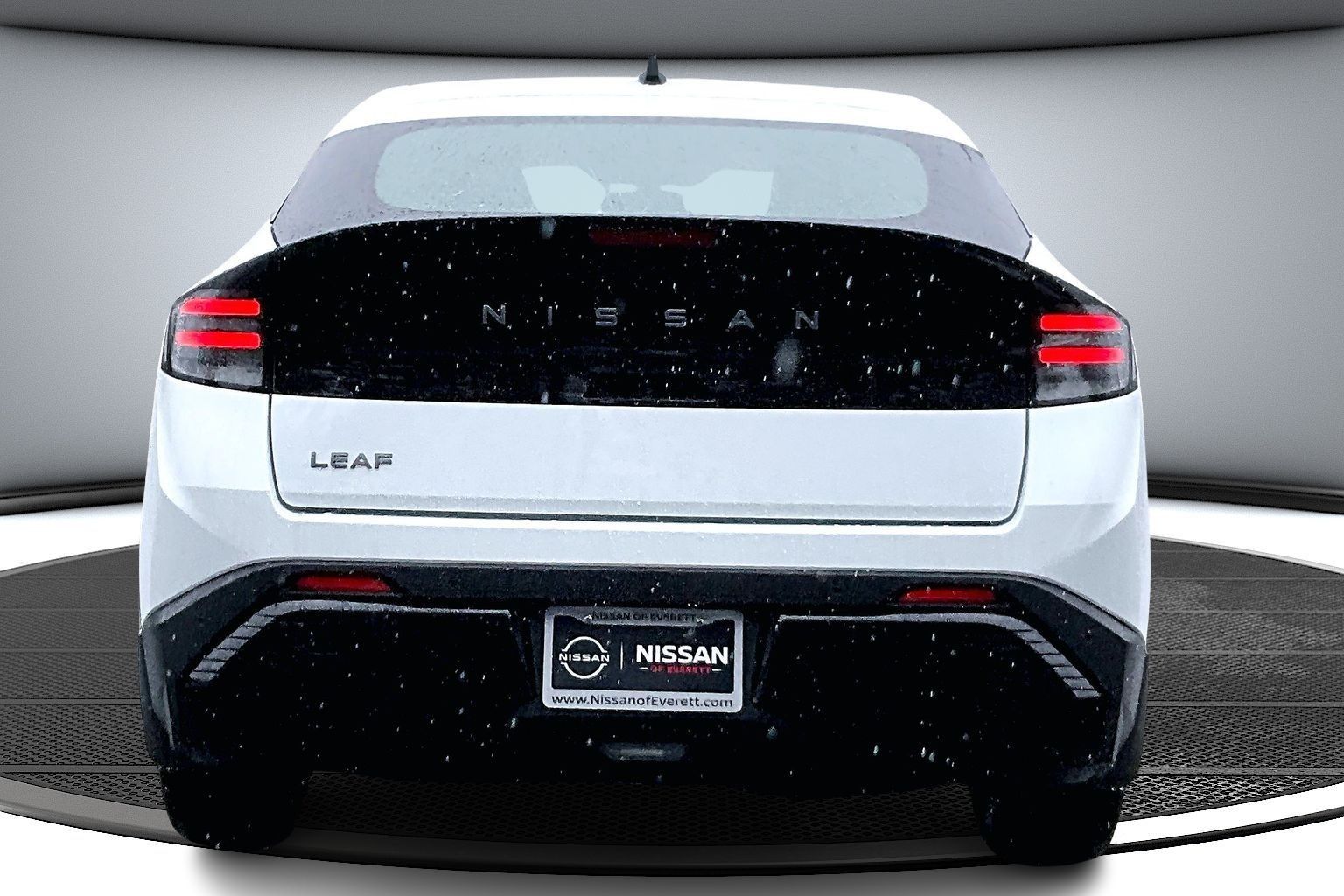 2026 Nissan Leaf SV photo 4