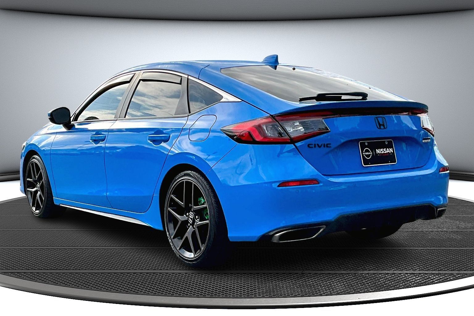 2023 Honda Civic Sport Touring Hatchback photo 4