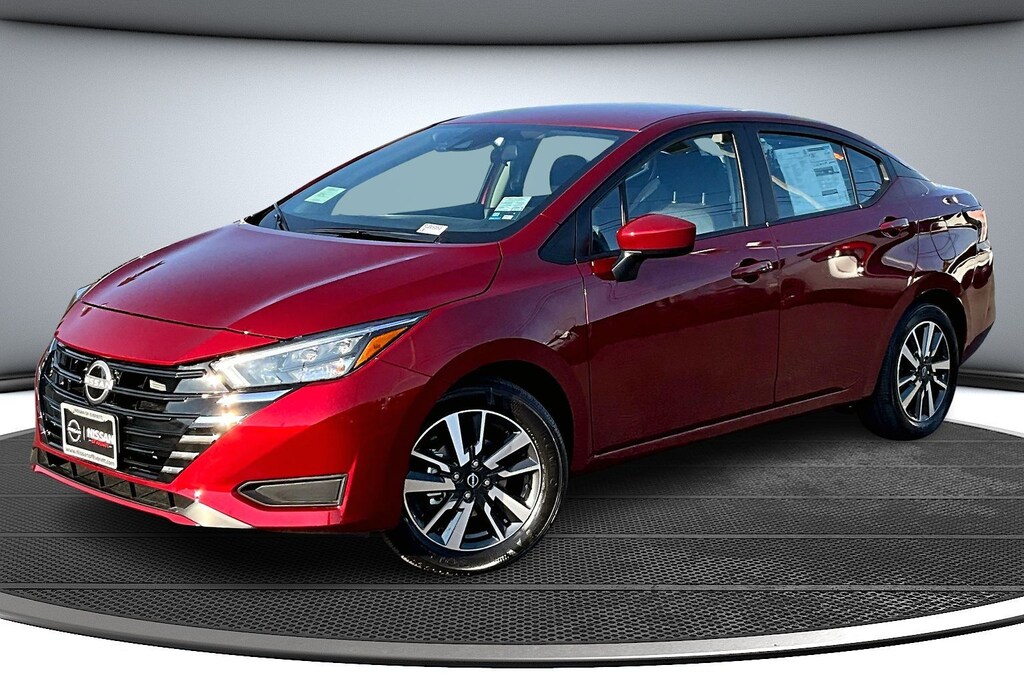 New 2025 Nissan Versa 1.6 SV Sedan