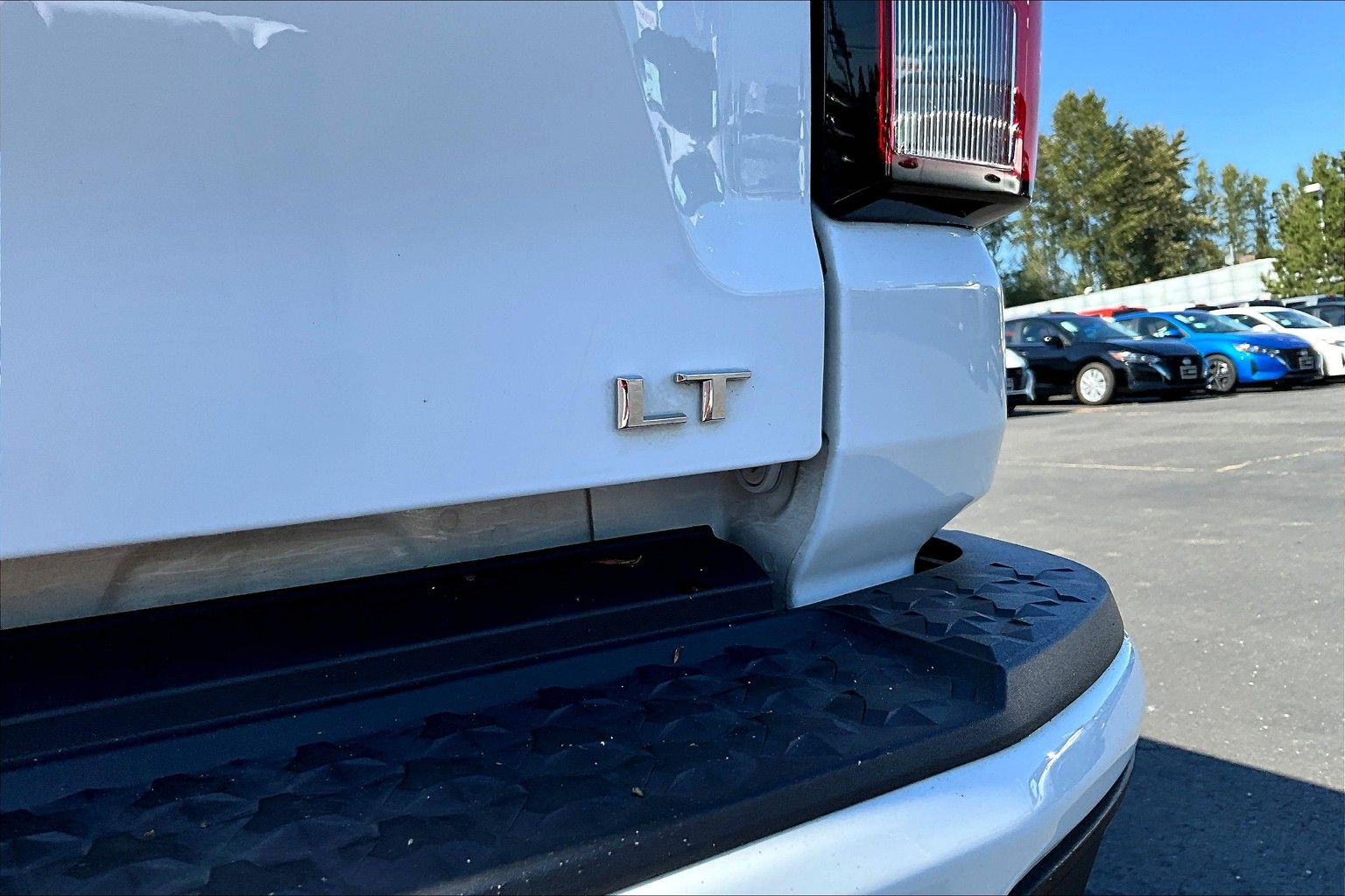 2023 Chevrolet Colorado LT - Photo 24