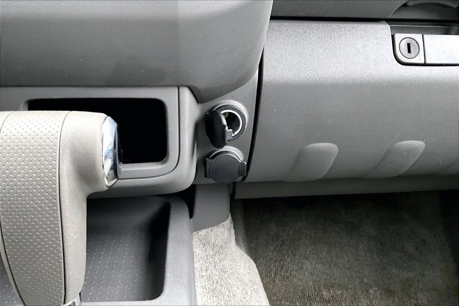 2013 Nissan Frontier SV - Photo 14