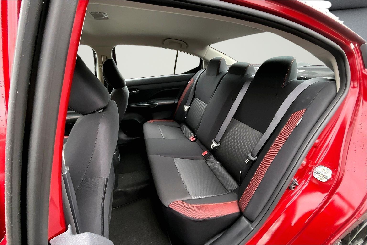 2025 Nissan Versa Sedan SR - Photo 12