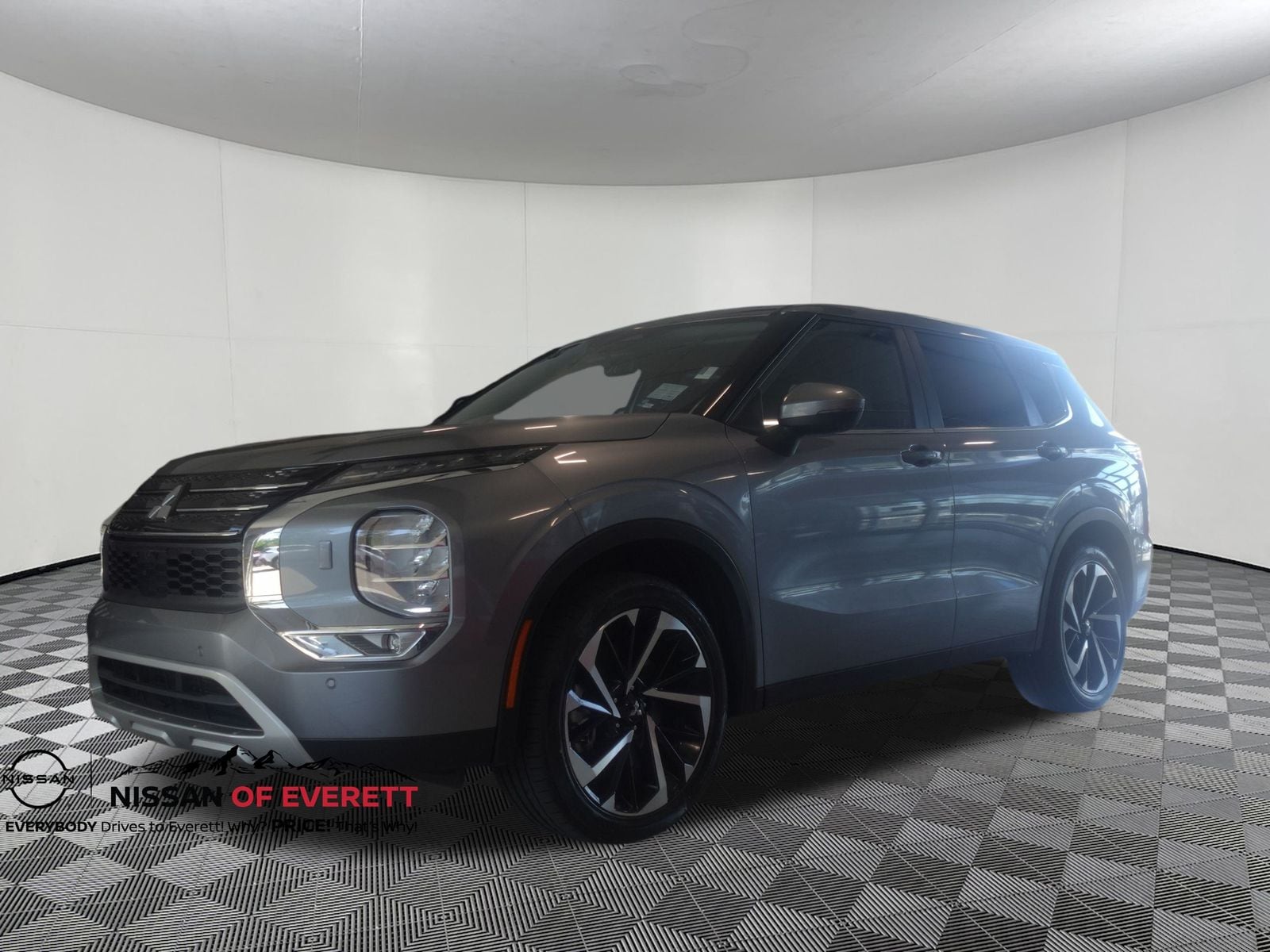 Used 2024 Mitsubishi Outlander SE with VIN JA4J4VA8XRZ048781 for sale in Everett, WA