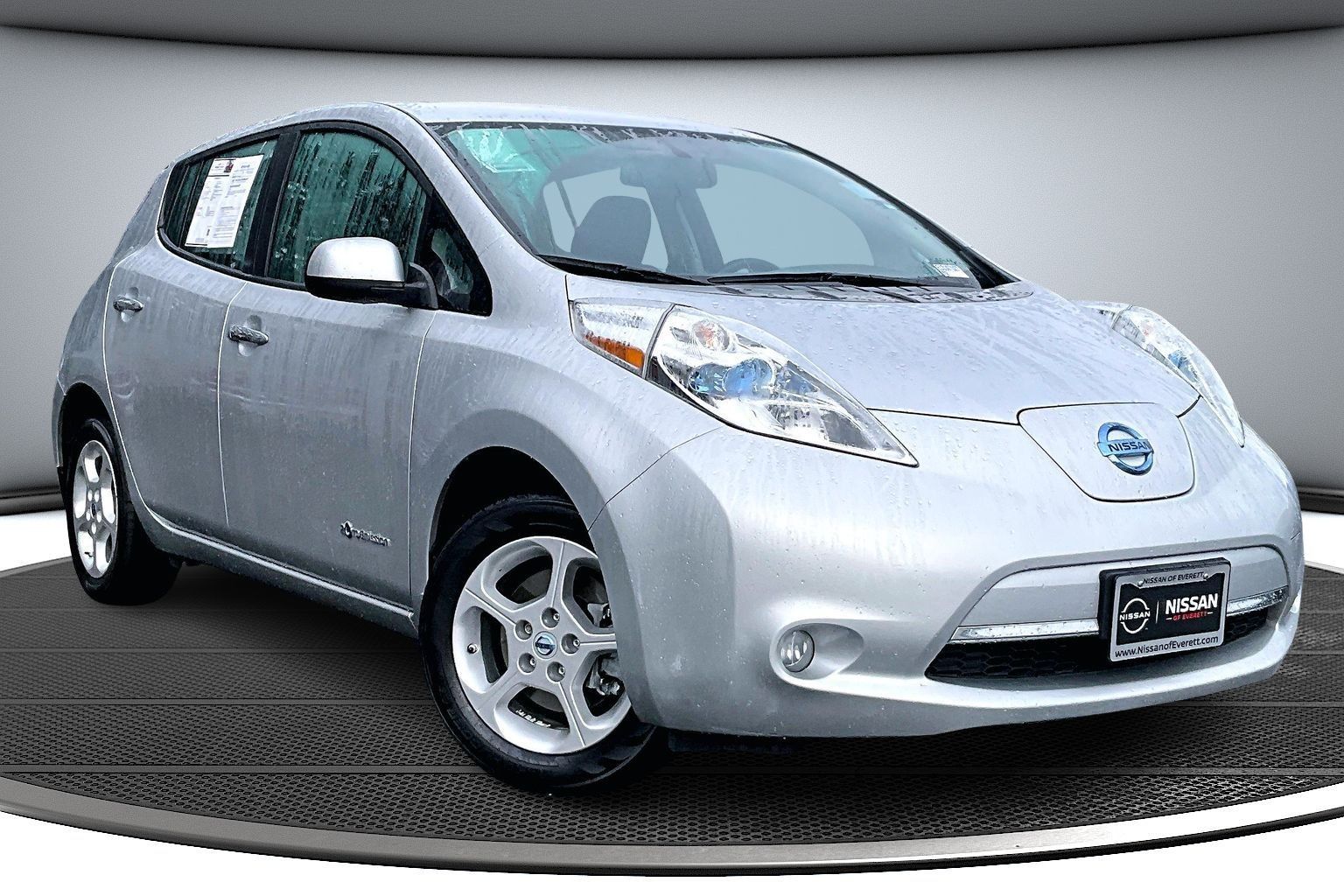 2014 Nissan LEAF SV's photo