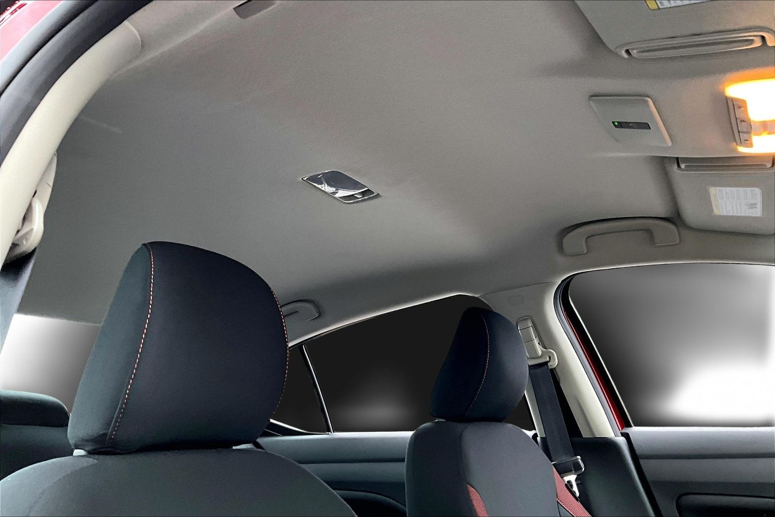 2025 Nissan Versa Sedan SR - Photo 16