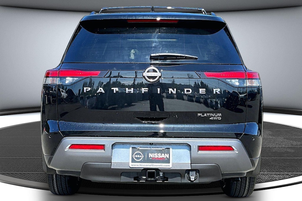 New 2026 Nissan Pathfinder Platinum SUV