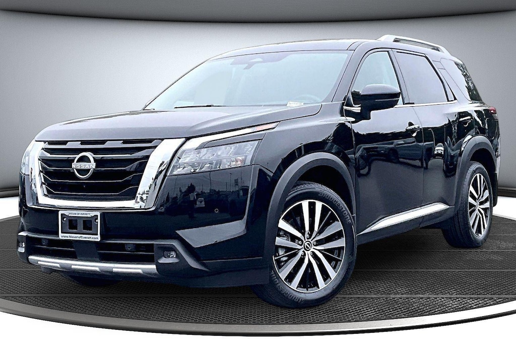 Used 2025 Nissan Pathfinder Platinum SUV