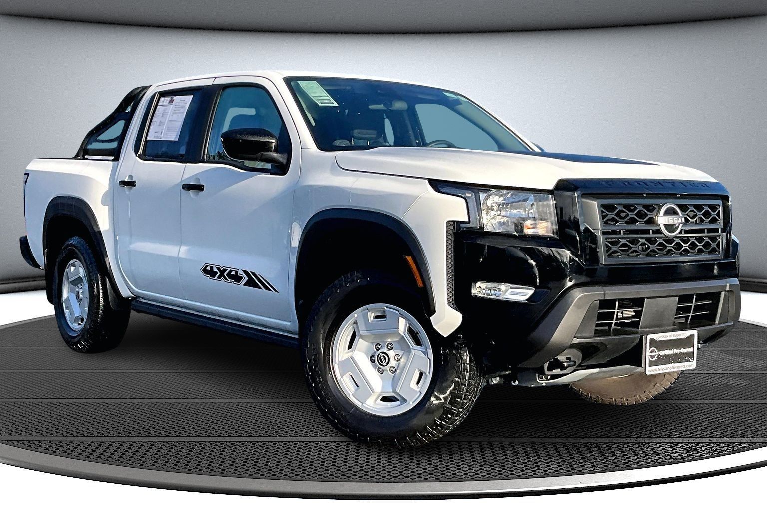 2024 Nissan Frontier SV's photo