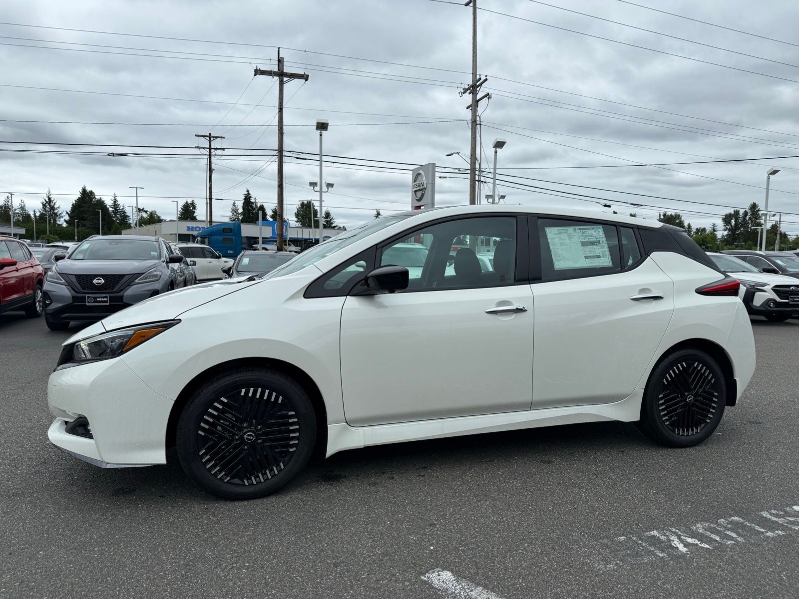 2025 Nissan Leaf SV Plus photo 2