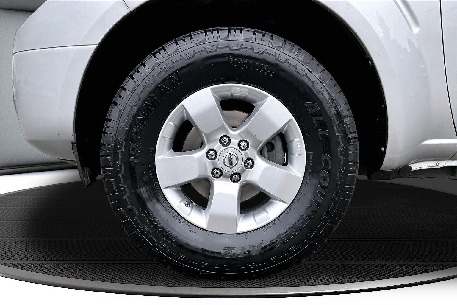 2013 Nissan Frontier SV - Photo 32